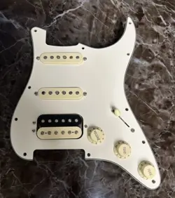 2017 FENDER USA STRATOCASTER HSS LOADED PICKGUARD SHAWBUCKER / SINGLE COIL