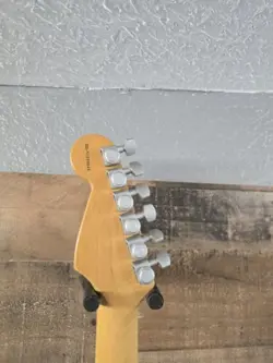 PLUS STRATOCASTER CANDY