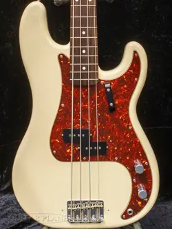WHITE 2019 BASS