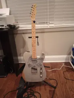 FENDER BRAD PAISLEY ROAD WORN TELECASTER 6 STRING ELECTRIC GUITAR