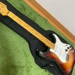 ELECTRIC GUITAR FENDER JAPAN STRATOCASTER ST57 SUNBURST WITH SOFT CASE