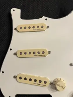 PREWIRED HSS STRATOCASTER