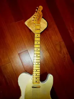 EDITION GOLDEN NOCASTER