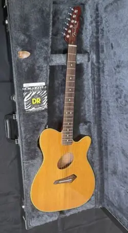 NAT-COLOR. EXCELLENT HARDCASE