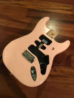 FENDER PLAYER SHELL