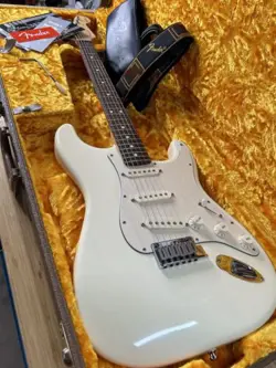 2003 FENDER ARTIST SERIES JEFF BECK SIGNATURE STRATOCASTER OLYMPIC WHITE