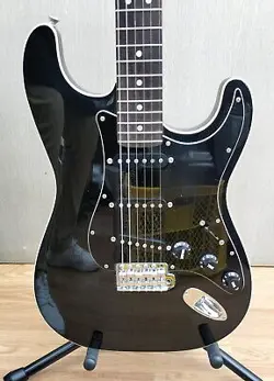 FENDER JAPAN AERODYNE STRAT USED BASSWOOD BODY ROSEWOOD FINGERBOARD W/GIG CASE