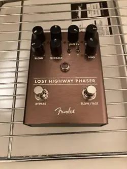 OUT OF PRINT FENDER LOST HIGHWAY PHASER GUITAR EFFECTOR
