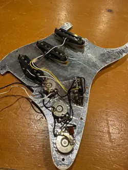 GENUINE FENDER LEFTY