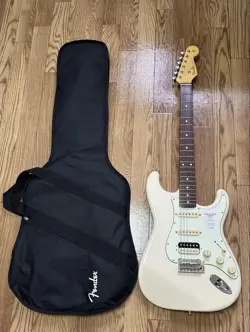 FENDER HYBRID 60S STRATOCASTER