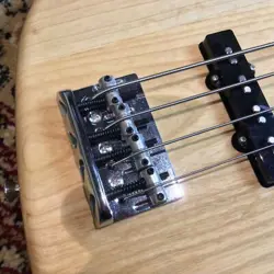 FENDER MADE IN JAPAN LIMITED ACTIVE JAZZ BASS