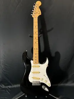 FENDER JAPAN ST72-55 E SERIAL