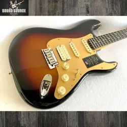 FENDER AMERICAN ULTRA II STRATOCASTER HSS, ULTRABURST