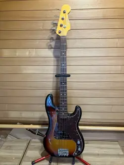 USED HOT ROD PRECISION BASS 3-TONE SUNBURST FENDER USA #2010