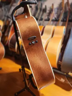 FENDER PARAMOUNT PM-1E