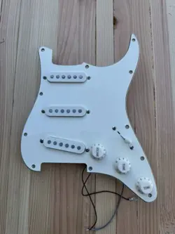 STRATOCASTER PICKGUARD 2021