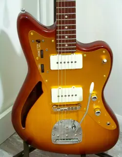 JAZZMASTER CHAMBERED FENDER