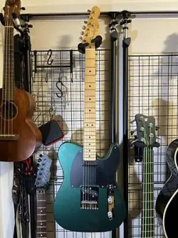 FENDER HYBRID 50S TELECASTER SAFE PACKING!