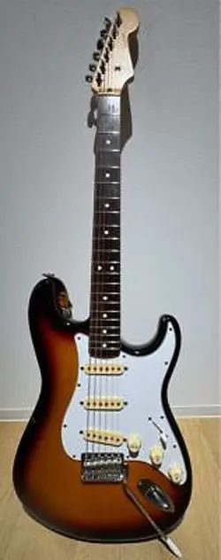 FENDER JAPAN STRATOCASTER SUNBURST FENDER JAPAN