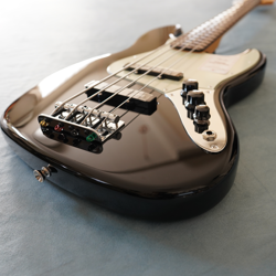 JUNIOR COLLECTION JAZZ BASS?