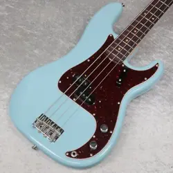 FENDER AMERICAN VINTAGE II 1960 PRECISION BASS  DAPHNE BLUE