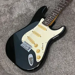 FENDER / SQUIER SERIES STRATOCASTER MOD USED ELECTRIC GUITAR