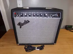 FENDER CHAMPION 30 GUITAR AMPLIFIER WITH COVER