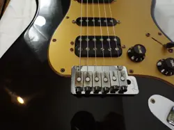 STRATOCASTER HSS MONTEGO