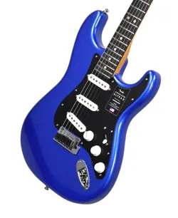 STRATOCASTER IN NOBLE