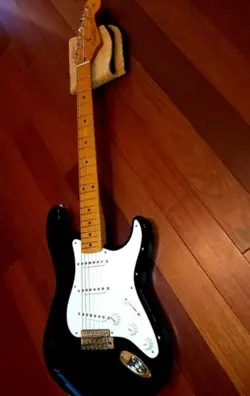 FENDER VINTERA 2 50'S STRATOCASTER