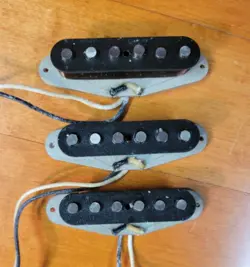 YBARRA FENDER STRATOCASTER