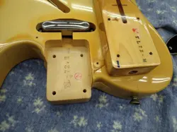 TL72-53 ELECTRIC GUITAR