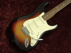 FENDER 60TH DIAMOND ANNIVERSARY AMERICAN STRATOCASTER USED SUNBURST W/SOFT CASE