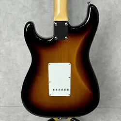 FENDER FSR MADE IN JAPAN TRADITIONAL II 60S STRATOCASTER SUNBURST USED