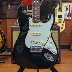 USED FENDER JAPANST-STD