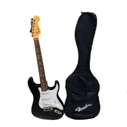 ELECTRIC GUITAR FENDER STRATOCASTER ST62 BLACK MADE IN JAPAN WITH SOFT CASE