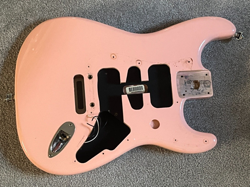 LIMITED STRATOCASTER GUITAR