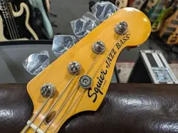 SQUIER BY FENDER CLASSIC VIBE 70S JAZZ BASS MAPLE FINGERBOARD BLACK SHIBUYA STOR