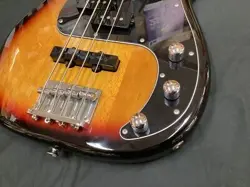 SQUIER BY FENDER VINTAGE MODIFIED PRECISION BASS PJ