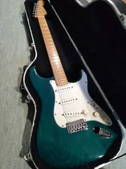 USA STRATOCASTER ASH