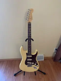 FENDER STRATOCASTER 60TH ANNIVERSARY (SPECIAL EDITION)
