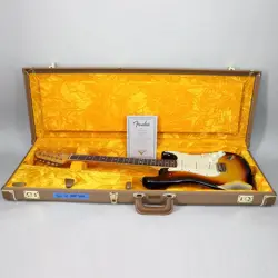 FENDER CUSTOM SHOP 63 STRATOCASTER RELIC