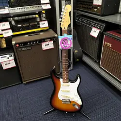 STRATOCASTER ST-STD USED