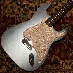 MODERN STRATOCASTER ALDER