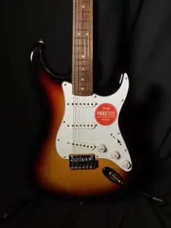 SQUIER BY FENDER AFFINITY STRATOCASTER LRL WP ELECTRIC GUITAR EXCELLENT