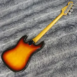 FENDER JB62 W/BADDAS BASS II