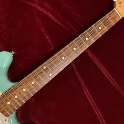 FENDER VINTERA 60S MUSTANG