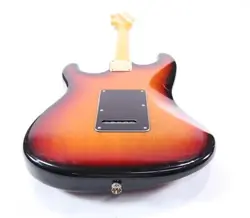 RIGHT-HANDED 6-STRING ELECTRIC