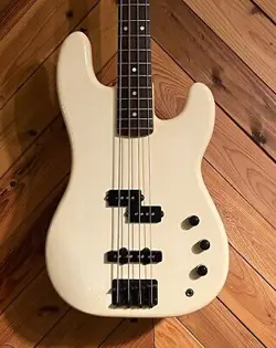 FENDER JAPAN JAZZ BASS SPECIAL PJ-38 WHITE