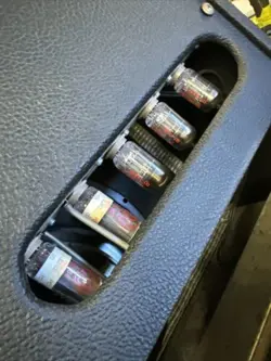 GUITAR AMPLIFIER GUITAR